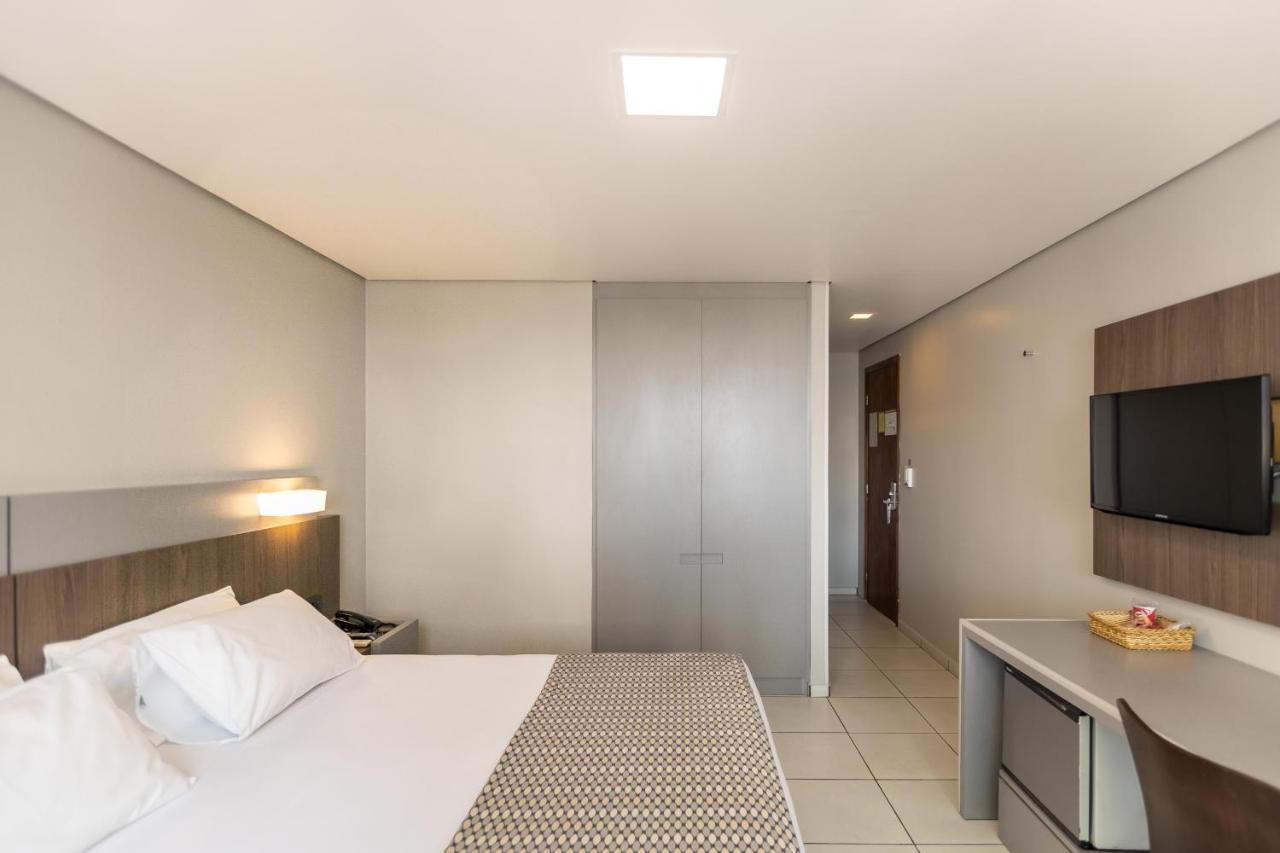 Saint Emilion By Atlantica Hotel กูรีตีบา ภายนอก รูปภาพ