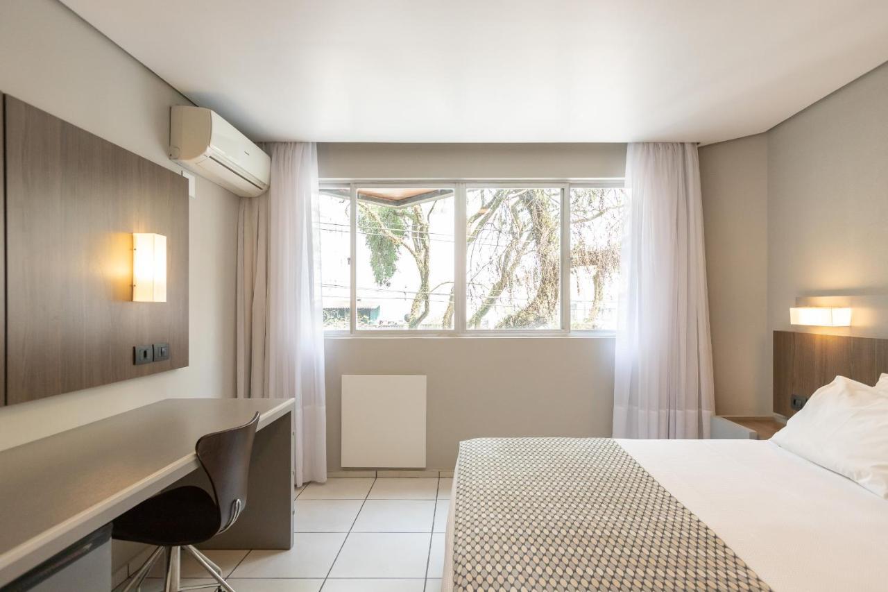 Saint Emilion By Atlantica Hotel กูรีตีบา ภายนอก รูปภาพ