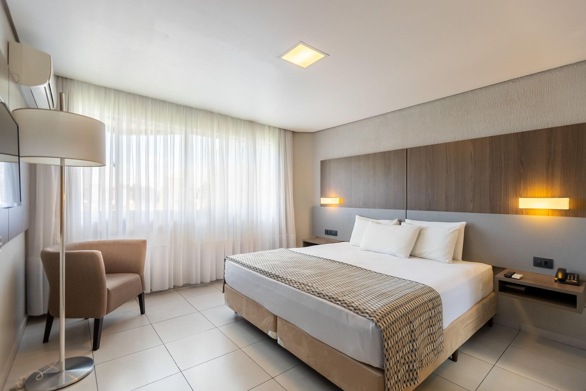 Saint Emilion By Atlantica Hotel กูรีตีบา ภายนอก รูปภาพ