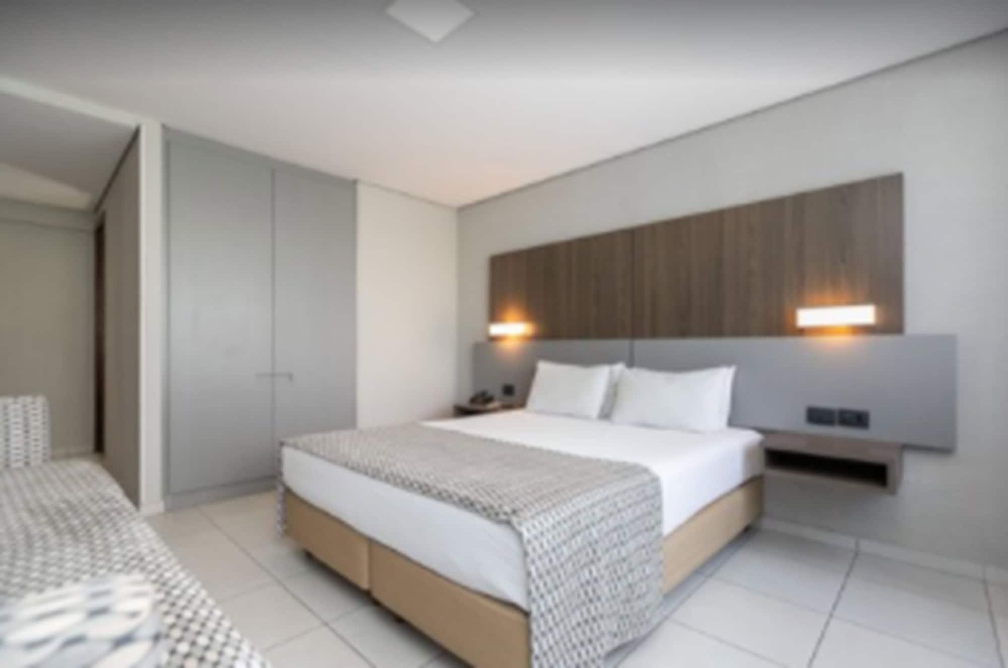 Saint Emilion By Atlantica Hotel กูรีตีบา ภายนอก รูปภาพ